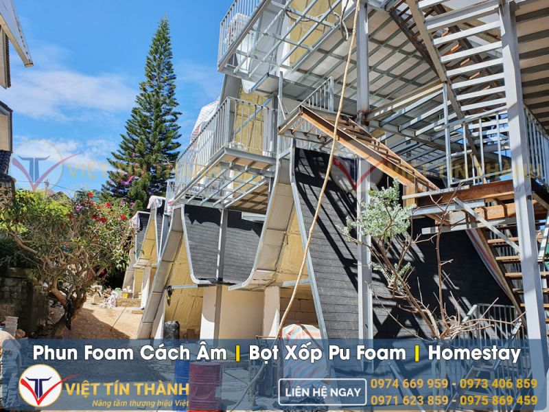 phu bọt xốp pu foam cách âm homestay