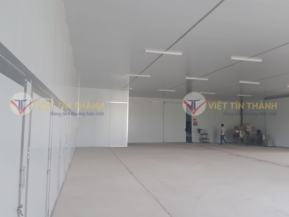 Panel Eps Phòng Sạch Nhà Máy ENTOBEL